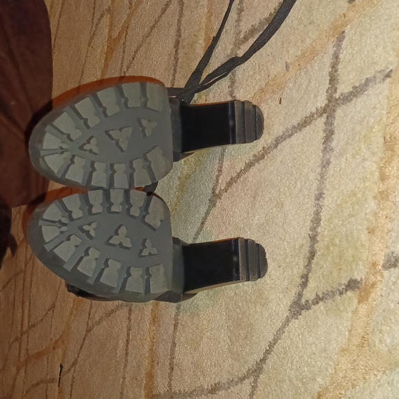 Yoki Combat Bootie - Picture 6 of 12